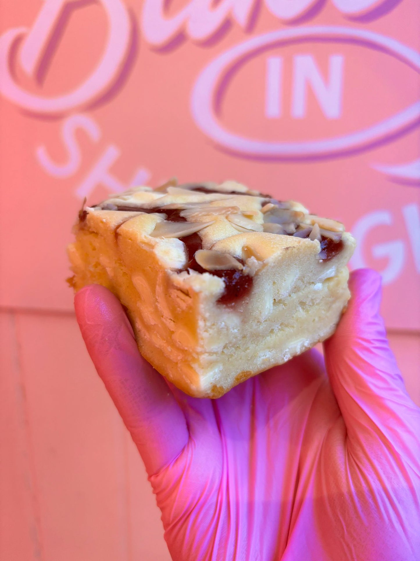 Raspberry&Almond Blondie
